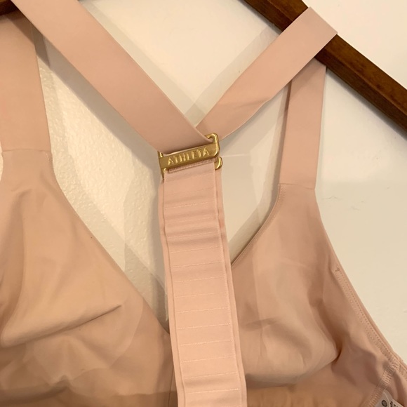Athleta AC Pyramid Sports Bra - Picture 6 of 7